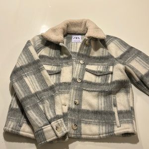 Zara gray plaid Sherpa collar jacket